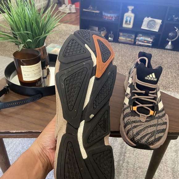 Adidas chalky brown Net BOOST running sneakers. - Picture 7 of 11